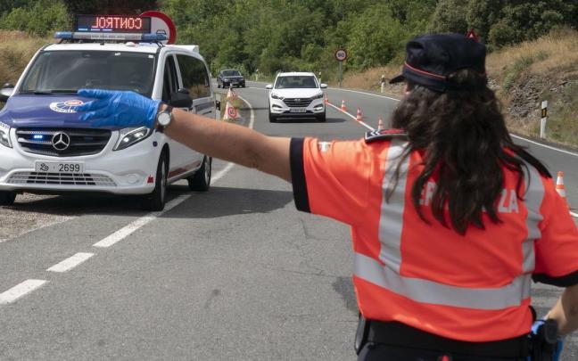 Imagen de archivo de un control de la Ertzaintza de alcohol y drogas