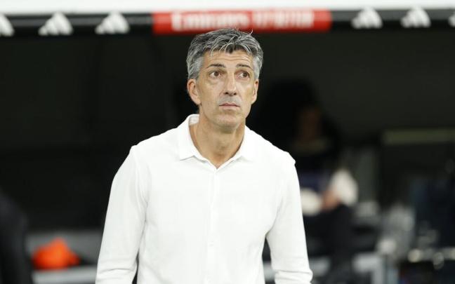 Imanol, durante el partido que ha enfrentado a la Real contra el Real Madrid en el Bernabéu. / RODRIGO JIMENEZ