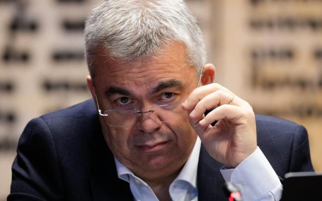 Santos Cerdán en la comisión de investigación del caso Koldo en el Senado.