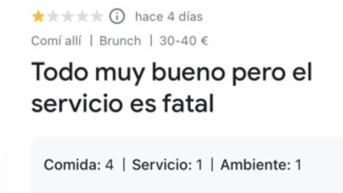 La reseña del cliente.