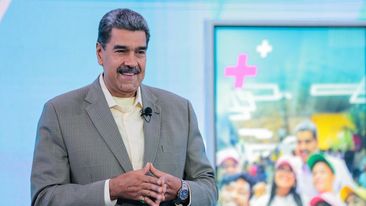 Nicolás Maduro ha vertido sus acusaciones contra los dos vascos detenidos en su programa de televisión.