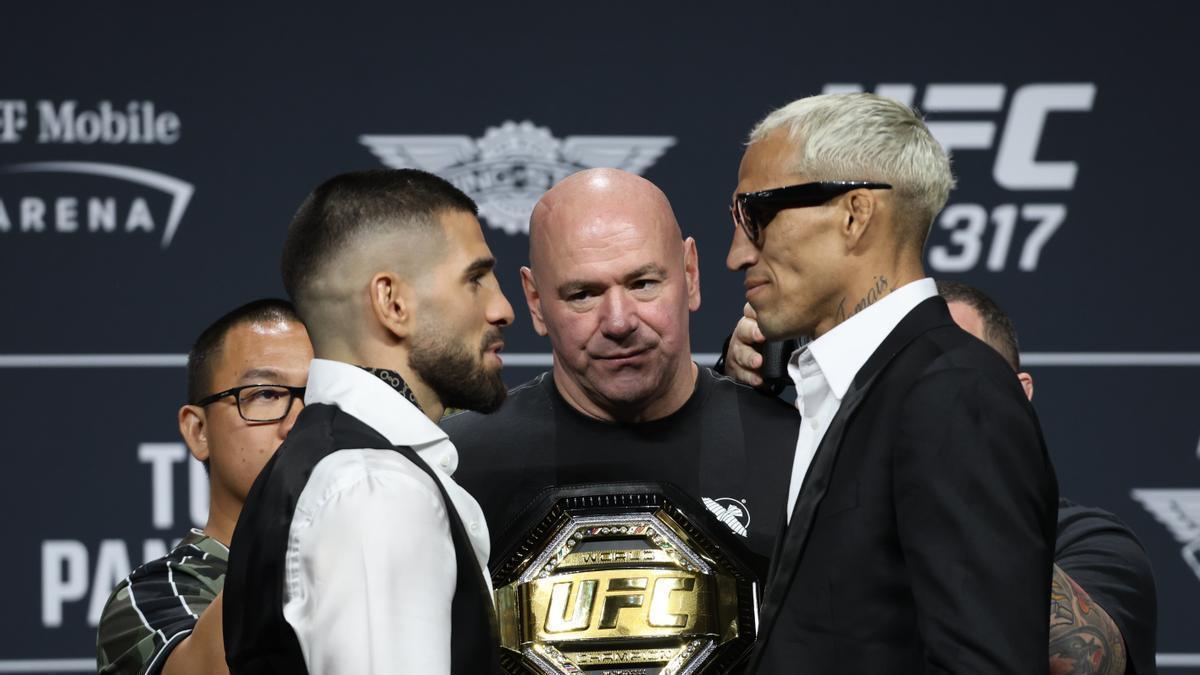 Topuria y Oliveira en su cara a cara.