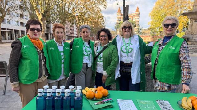 Punto informativo de la campaña de cribado de cáncer de colon en Durango, 2025.