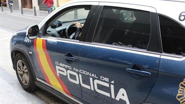 Coche de la Policía Nacional / POLICÍA NACIONAL Coche de la Policía Nacional