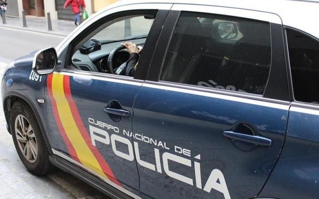 Coche de la Policía Nacional / POLICÍA NACIONAL Coche de la Policía Nacional