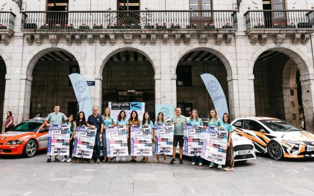 La presentación de la carrera tuvo como marco la plaza Kalegoen de Elgoibar.