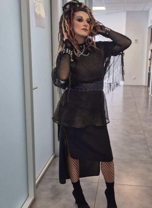 Adela González caracterizada como Alaska