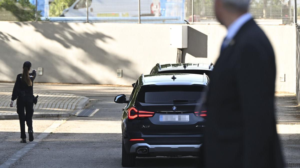 Jordi Pujol, que hasta ahora había seguido el juicio de forma telemática, viajó este domingo a Madrid en coche desde Barcelona, acompañado por una enfermera.