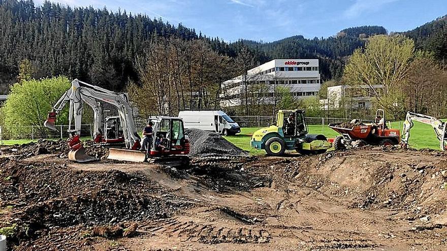 Imagen de las obras del circuito de ‘pump track’ en Markulete.