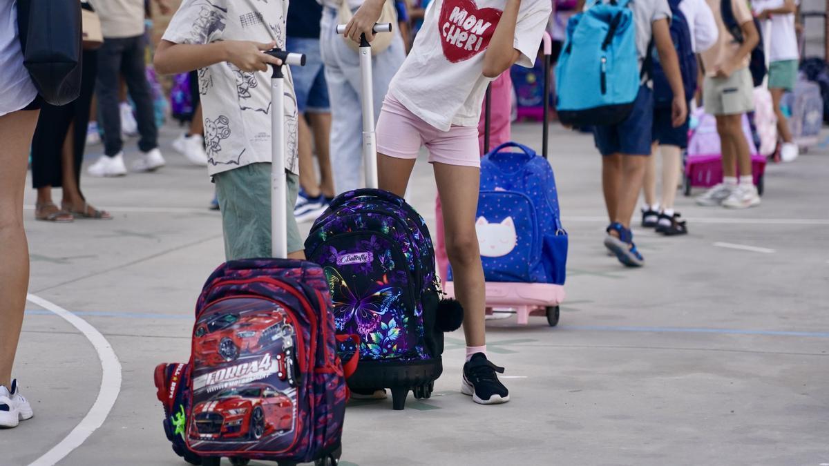 Un grupo de escolares el primer día del curso académico.
