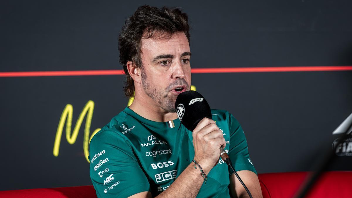 Fernando Alonso, durante una rueda de prensa.