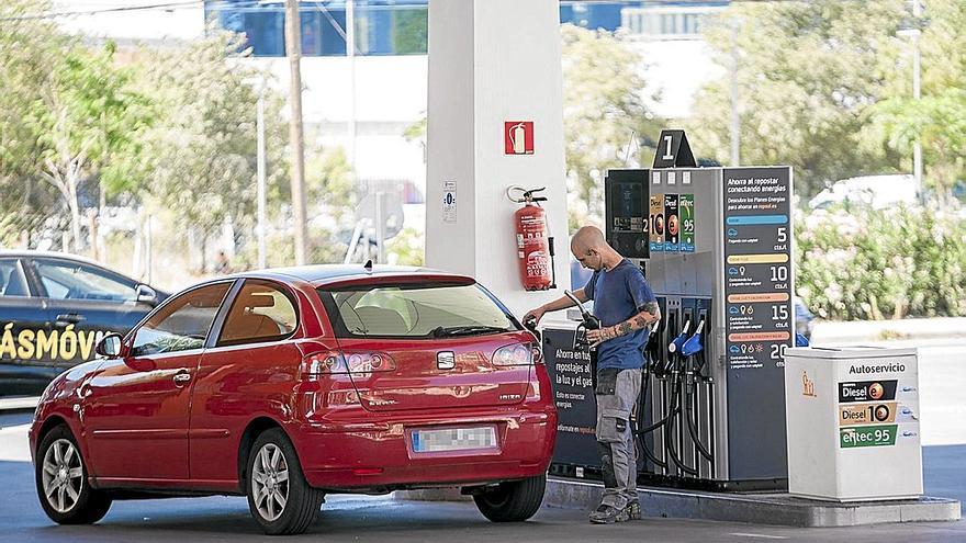 El aumento de los precios de los carburantes elevó la inflación en julio.