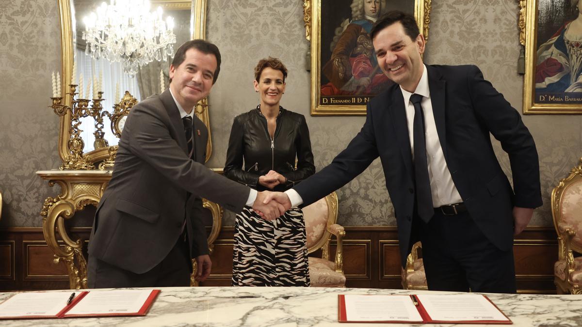 Firma del acuerdo entre Sodena y Nordex