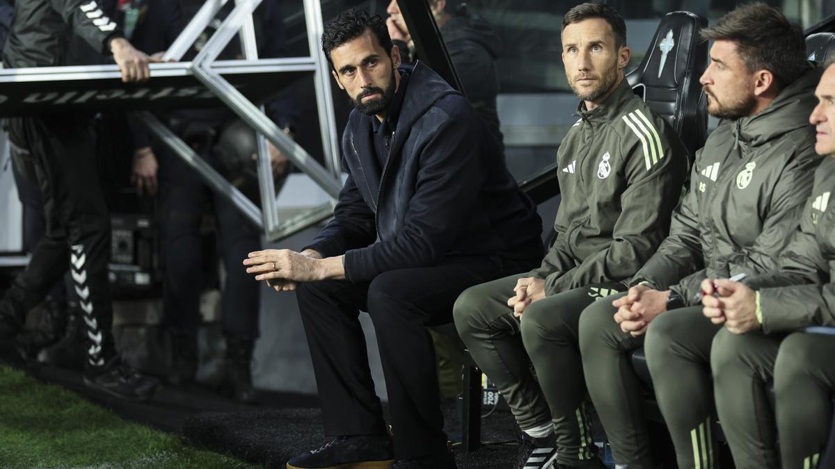 Álvaro Arbeloa, uno de los entrenadores que parece estar condenado a la destitución.