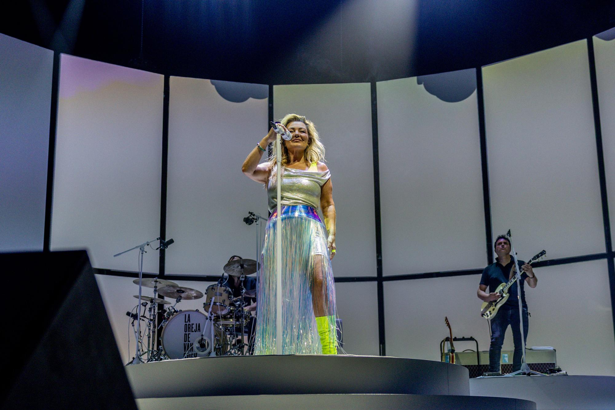 La Oreja de Van Gogh durante un concierto en el Movistar Arena.