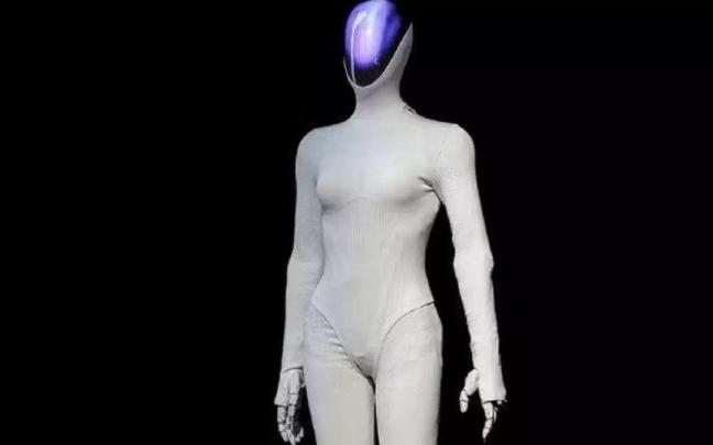 IRON, el hiperrealista robot humanoide chino, durante su presentación.