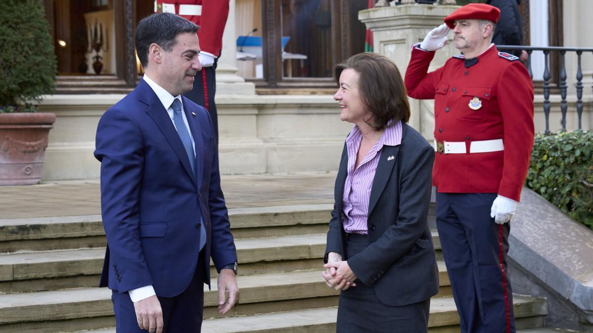 Pradales recibe a la ministra principal de Gales, Eluned Morgan