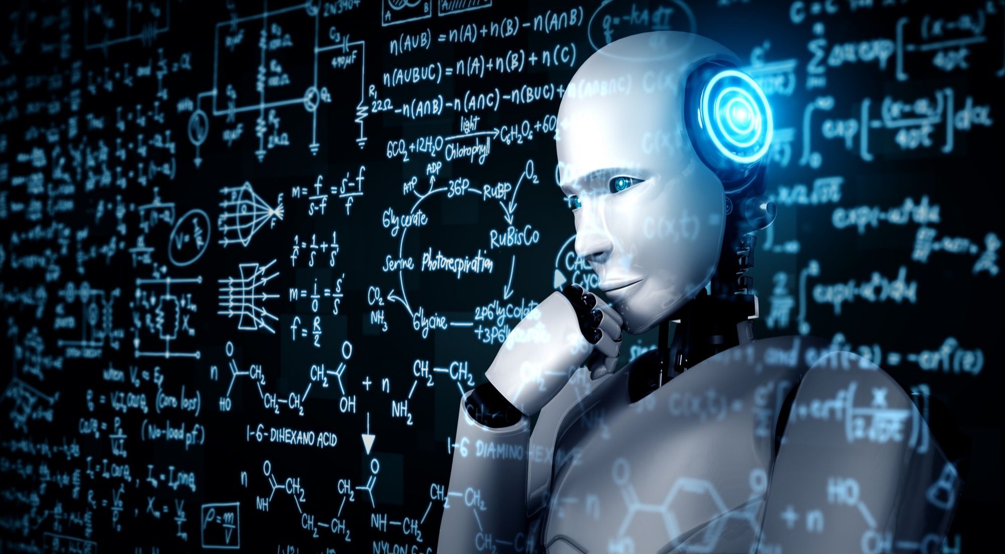 Robot humanoide que analiza una pantalla con fórmulas matemáticas.