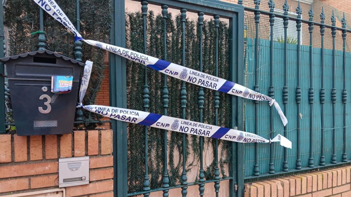 Tres menores detenidos por la muerte de una educadora de un piso tutelado en Badajoz.