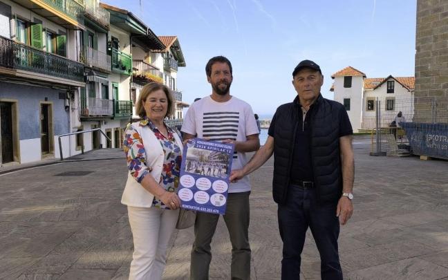 Izaskun Muñoa de Lagun Artea, Ortzi Alonso, Concejal de Cultura del Ayuntamiento de Hondarribia, y Patxi Lazkano de Klink