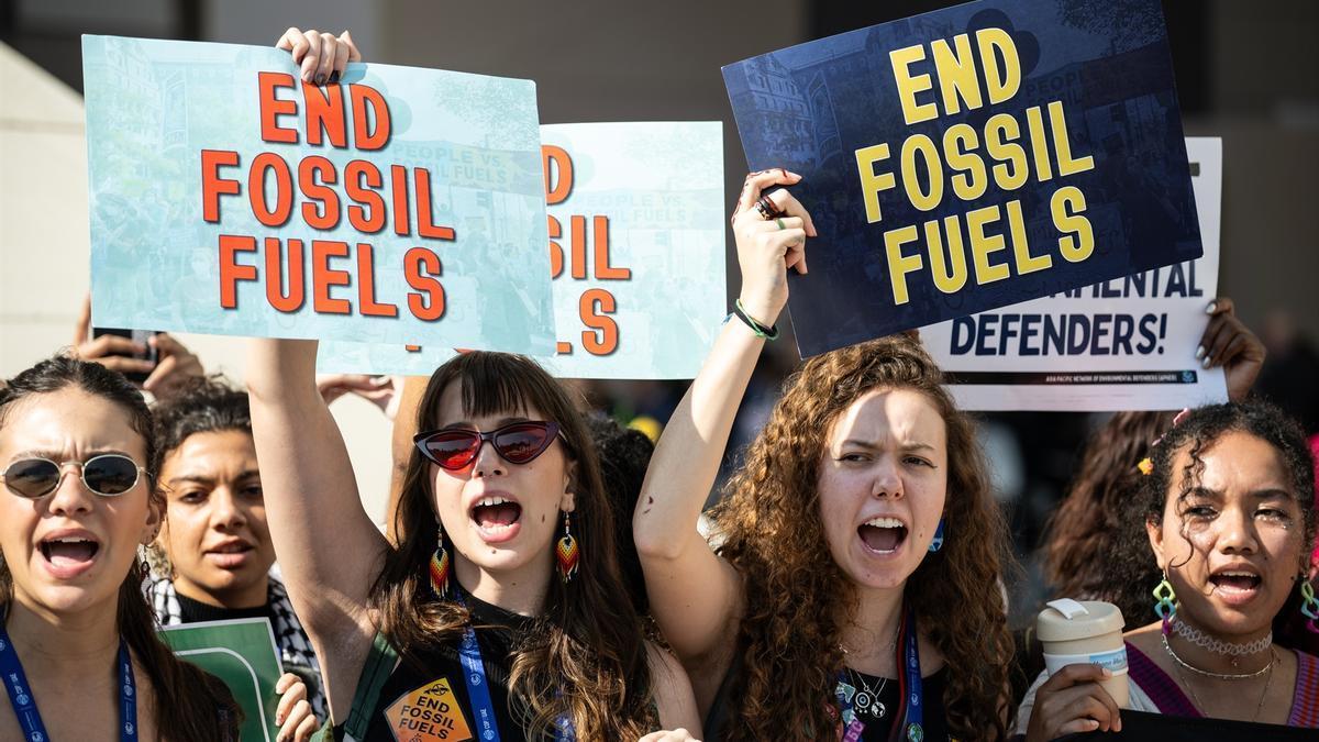 Manifestación contra el uso de combustibles fósiles.