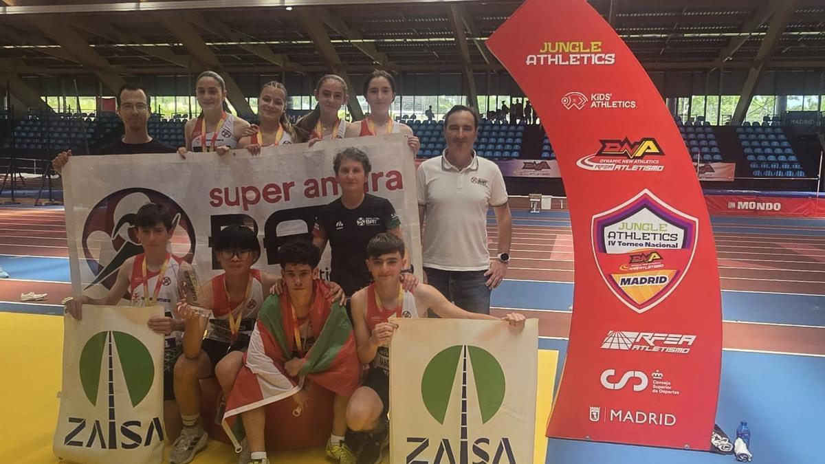 El equipo infantil del Super Amara BAT el pasado fin de semana en Madrid.