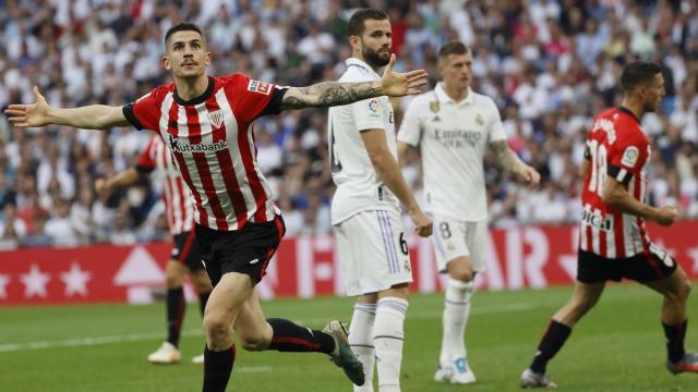 Sancet celebra el gol que por unos minutos mantuvo al Athletic en Europa. Sancet celebra el gol que por unos minutos mantuvo al Athletic en Europa.