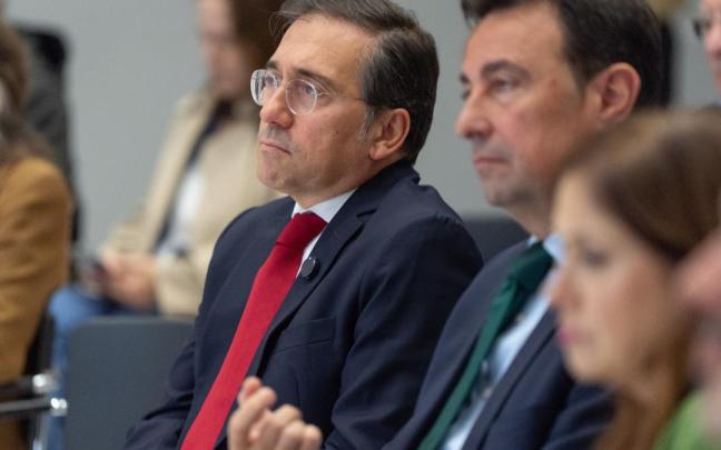 El ministro de Exteriores, Unión Europea y Cooperación, José Manuel Albares, clausura la jornada 'Paz Mundial desde la perspectiva del ámbito local'.