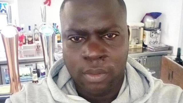 El senegalés Mor Niang.