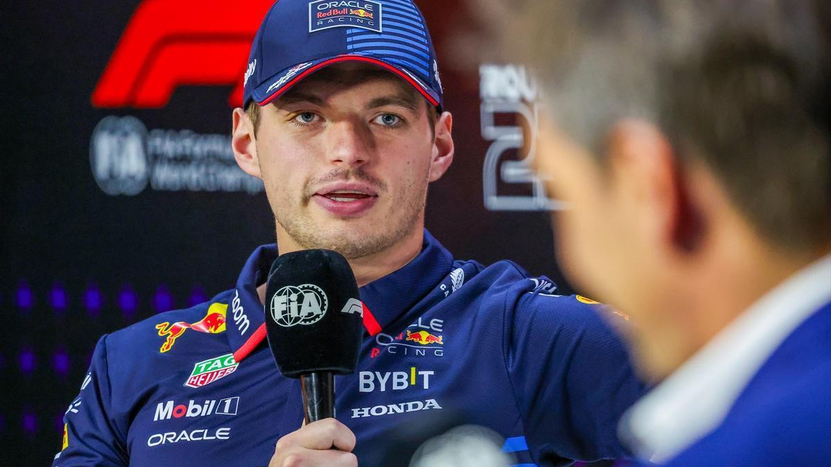 La mayoría de los pilotos de F1 se unieron en torno a Verstappen y le dieron su apoyo. Incluso el mayor rival de Verstappen, Lewis Hamilton, le dijo que no cumpliera la sanción