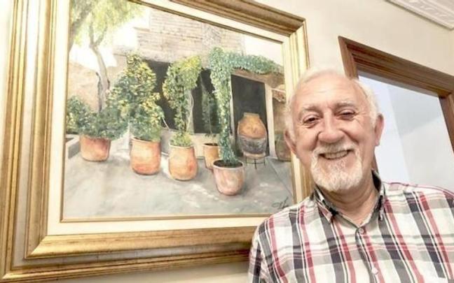 Victoriano Pérez disfruta pintando cuadros