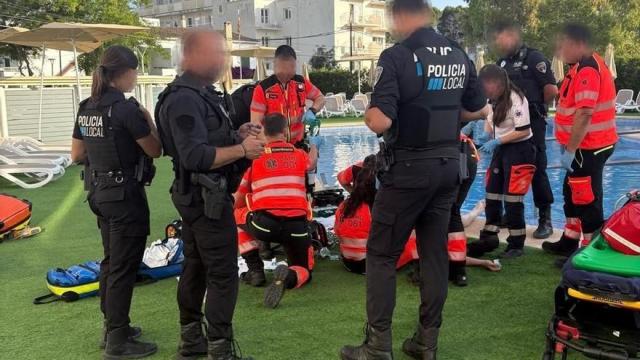Salvan la vida a un turista de 26 años que se ahogó en la piscina de un hotel en Playa de Palma.