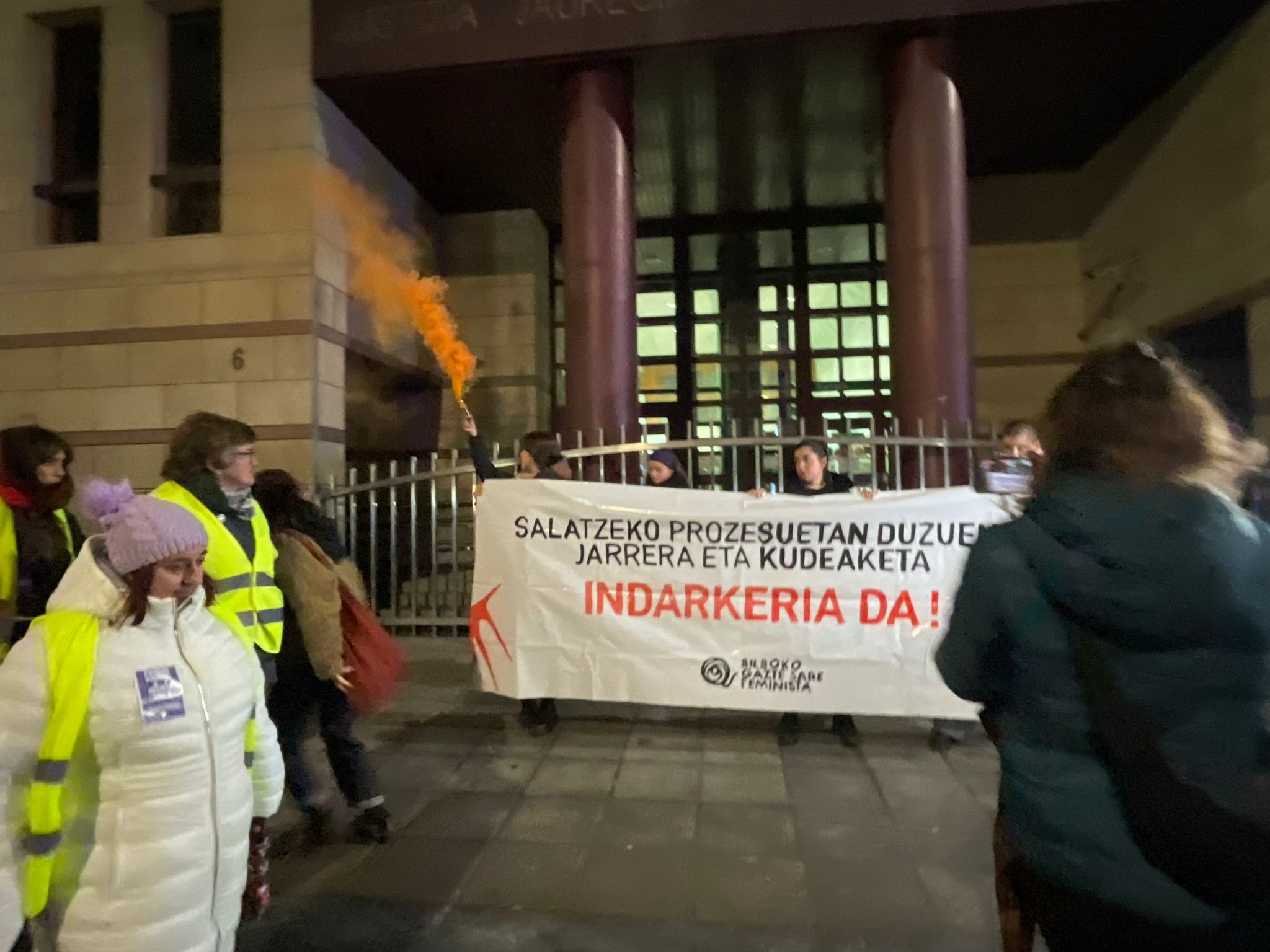 Un momento de la reivindicación de esta tarde por las calles de Bilbao
