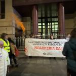 Un momento de la reivindicación de esta tarde por las calles de Bilbao