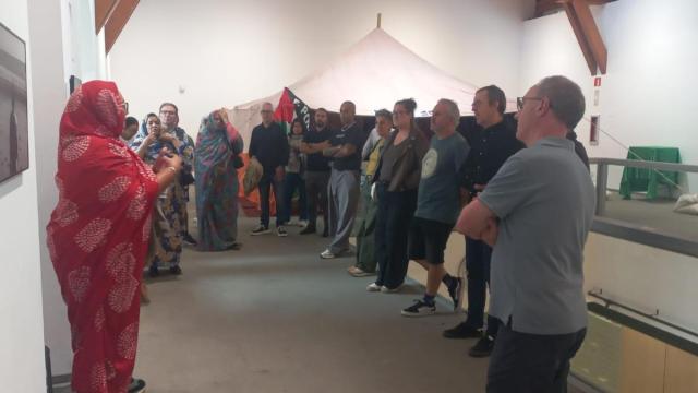 Presentación exposición fotográfica sobre el Sáhara en Zarautz.