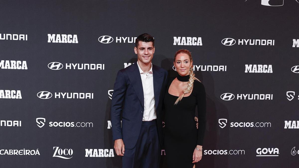 Álvaro Morata y Alice Campello en una entrega de premios.