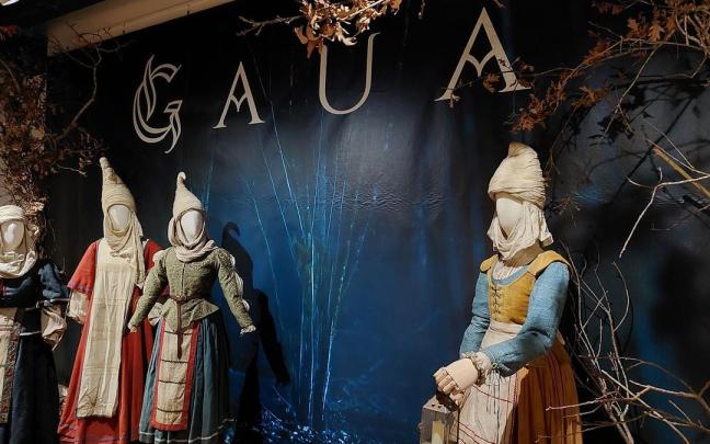 Trajes empleados para recrear al pueblo llano.