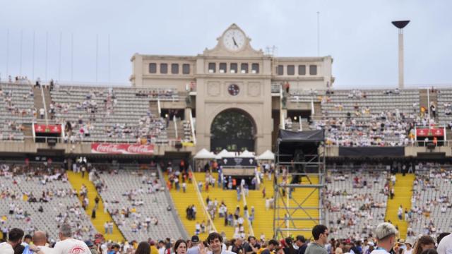 León XIV ofrece en el Estadio Olímpico una multitudinaria vigila de oración