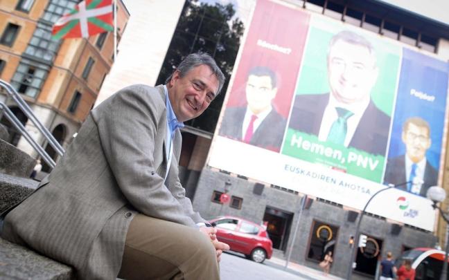 Aitor Esteban, candidato del PNV al Congreso por Bizkaia y Portavoz en la Cámara de los Diputados Aitor Esteban, candidato del PNV al Congreso por Bizkaia y Portavoz en la Cámara de los Diputados