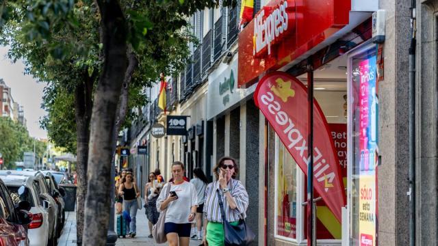 Bruselas multa con 550 millones a AliExpress por vender productos ilegales y peligrosos.