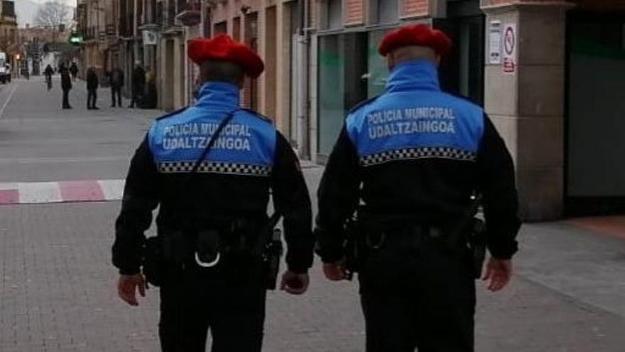 Policías locales de Villava.