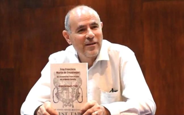 El investigador y musicólogo Alonso Hernández Prado, en una presentación del libro sobre el religioso y músico fray Francisco Martín de Cruzelaegui