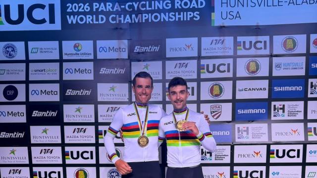Mikel Aristi e Imanol Arriotua se proclaman campeones del Mundo.