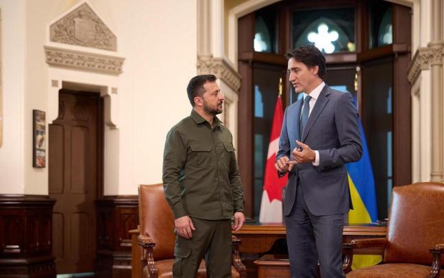 El presidente de Ucrania, Volodimir Zelenski, junto al primer ministro de Canadá, Justin Trudeau. El presidente de Ucrania, Volodimir Zelenski, junto al primer ministro de Canadá, Justin Trudeau.