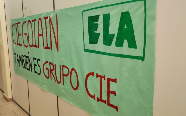 En imágenes: 30 trabajadores de Álava consiguen parar una fábrica que cotiza en Bolsa En imágenes: 30 trabajadores de Álava consiguen parar una fábrica que cotiza en Bolsa