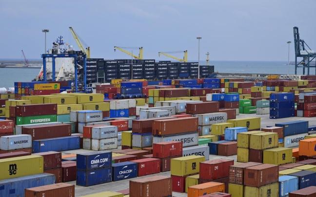 Contenedores de mercancías en el Puerto de Bilbao, de donde salen gran parte de las exportaciones vascas.