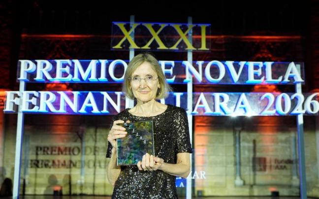 Marta Platel, Premio Fernando Lara de Novela por 'El baile de las criadas'.
