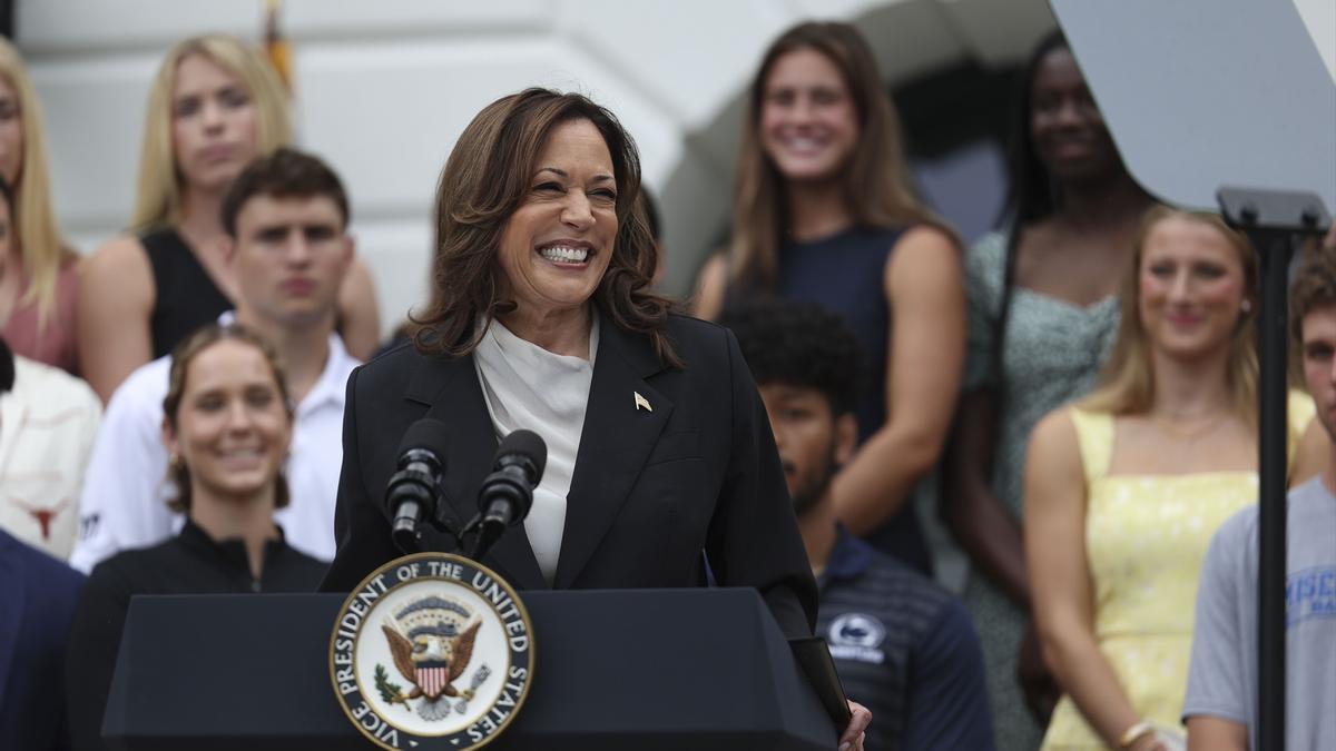 Kamala Harris agradece los apoyos cosechados en su nominación como candidata demócrata.