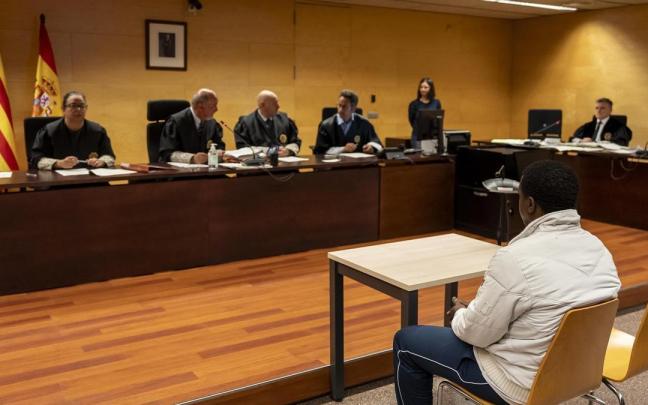 El acusado durante el juicio celebrado en Girona. / EFE El acusado durante el juicio celebrado en Girona.