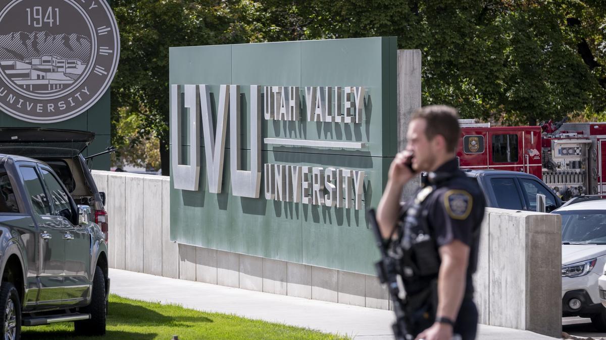 La Universidad de Utah, blindada tras el asesinato del activista ultraconservador Charlie Kirk de un disparo.